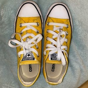 Yellow converse